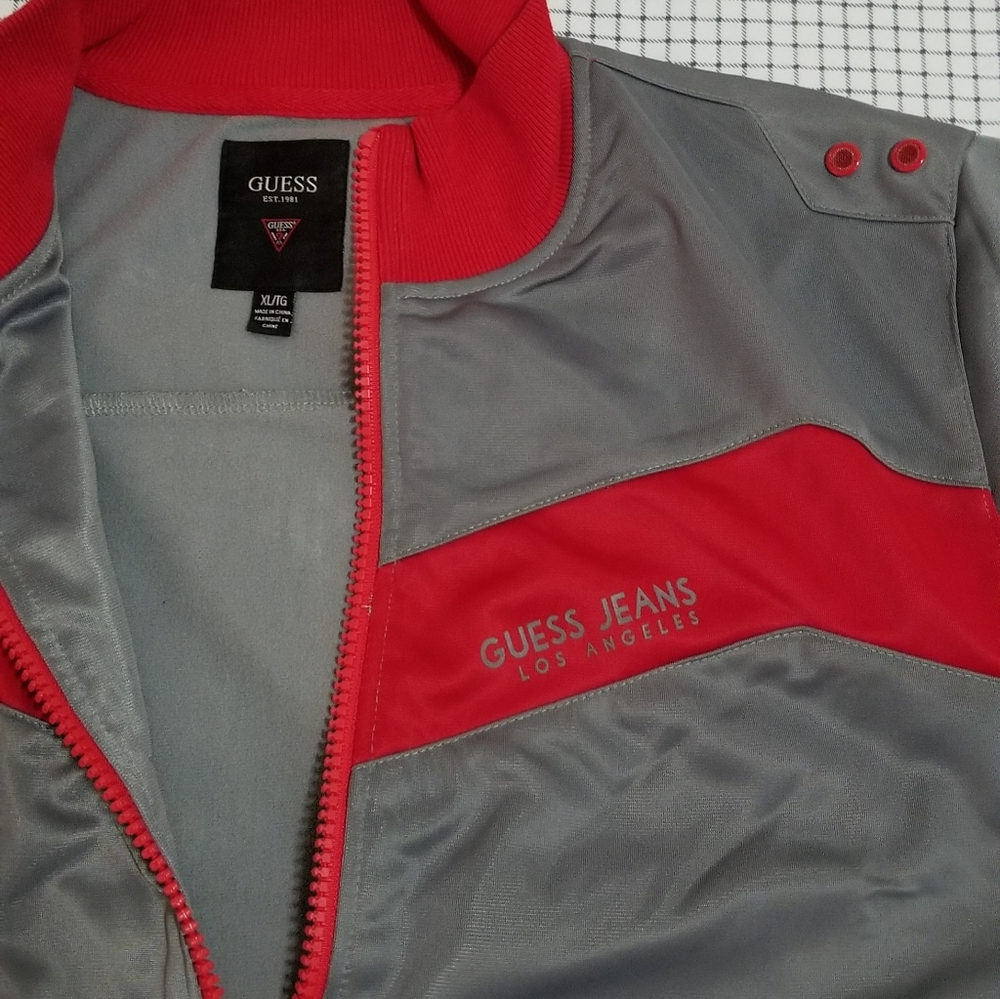 Guess Jacket... - Picture 3 of 3